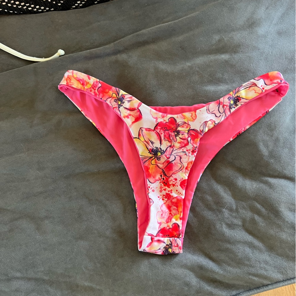 Bikini bottoms
